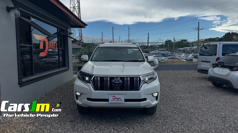 2018 Toyota Land Cruiser Prado image2